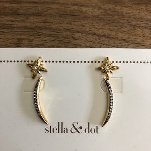 Stella & Dot Jewelry - Stella and Dot Stars and Moon Stud Pack Stella & Dot Jewelry - Stella and Dot Stars and Moon Stud Pack
